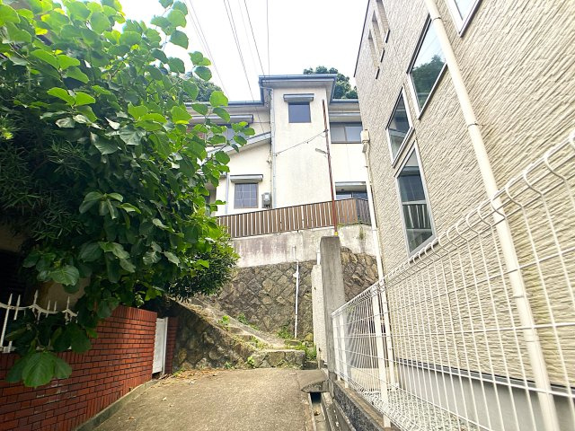 大谷町3丁目貸家
