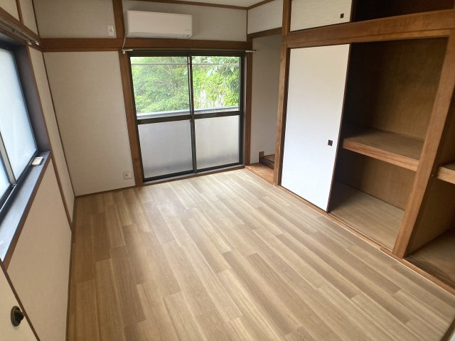 大谷町3丁目貸家の内装|人気の高いオール洋室タイプです