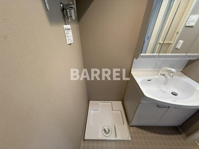 Louis Apartment豊中蛍池イーストのトイレ