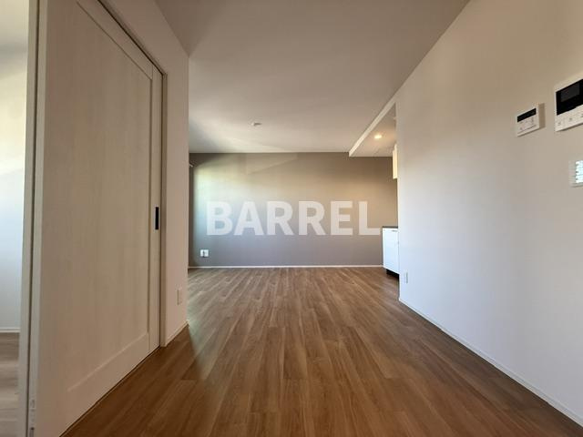 Louis Apartment豊中蛍池イーストの居間・リビング