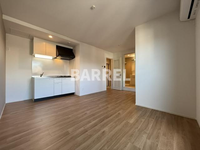 Louis Apartment豊中蛍池イーストの居間・リビング