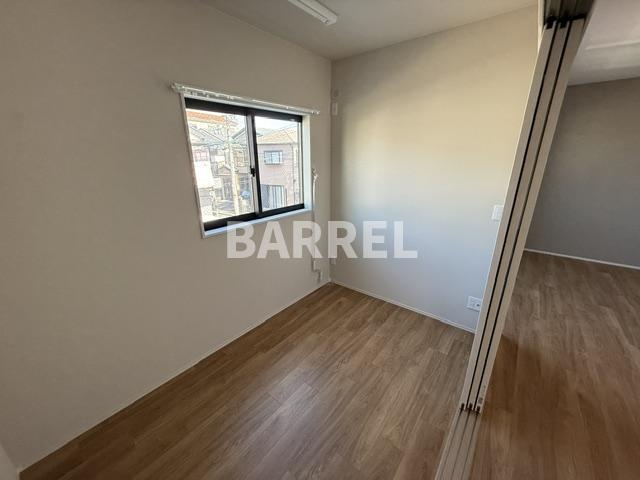 Louis Apartment豊中蛍池イーストの洋室