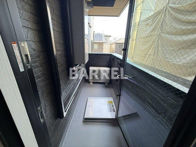 Louis Apartment豊中蛍池イーストのバルコニー
