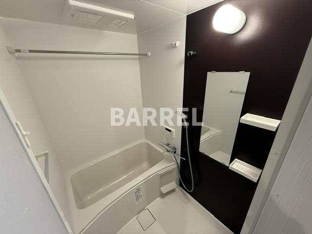 Louis Apartment豊中蛍池イーストの浴室