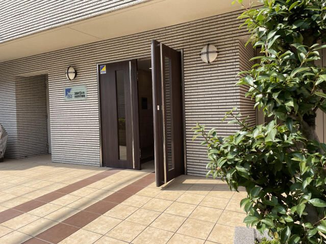 スカイコート池袋西弐番館のエントランス