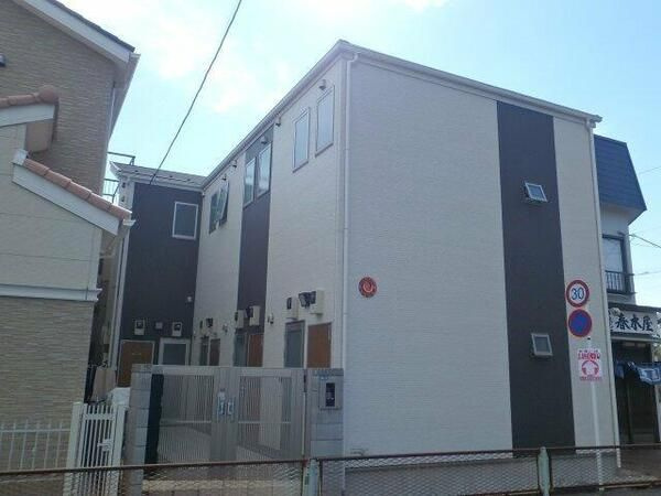 蕨市塚越５丁目のアパートの外観