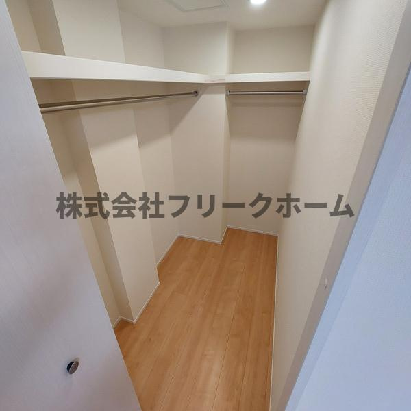 武蔵野市吉祥寺本町３丁目の賃貸マンションの収納