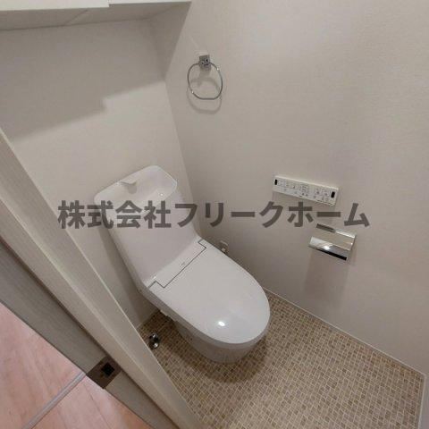武蔵野市吉祥寺本町３丁目の賃貸マンションのトイレ