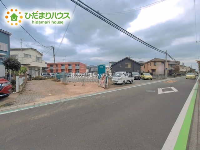 上尾市西宮下2207①　新築戸建　MIRASUMO01の前面道路含む現地写真|10/13撮影