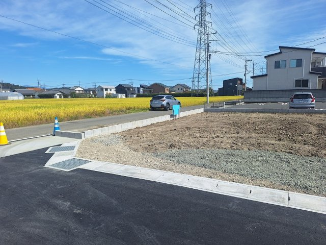 高崎市吉井町本郷1期全4区画の外観
