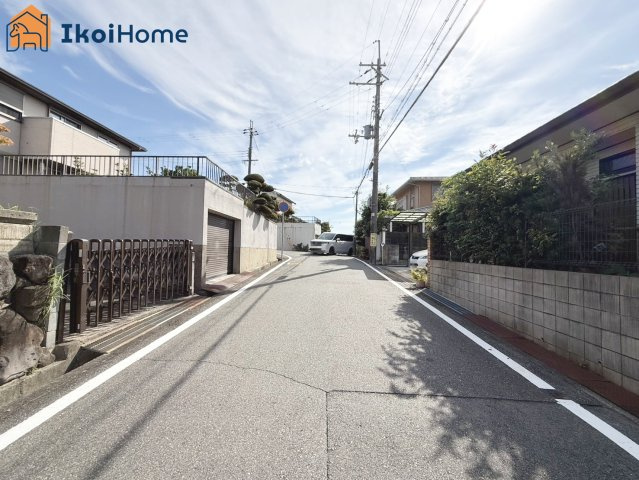 明石市大久保町高丘2丁目　全2区画　1号地　土地の周辺|●資料・カタログのご請求無料●高丘東小学校までは徒歩5分、高丘中学校までは徒歩7分。