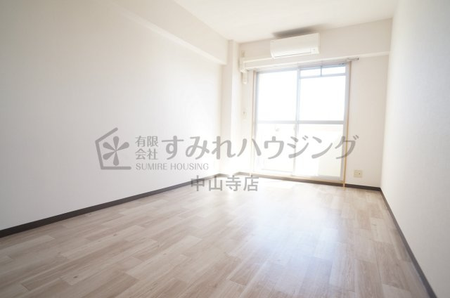 エクロル売布の寝室