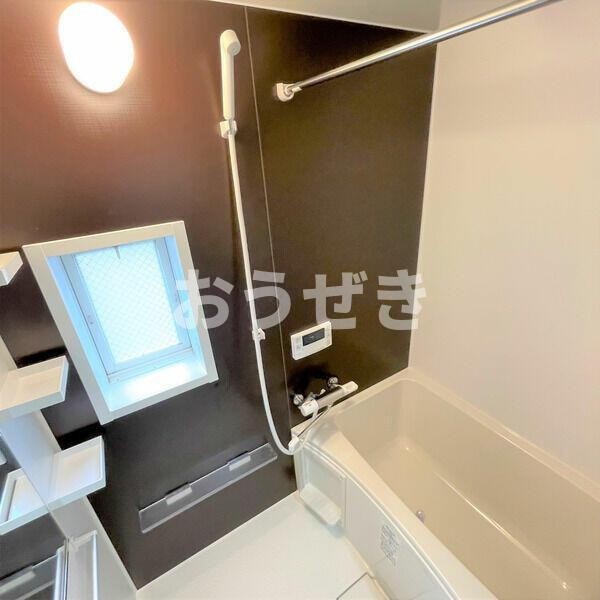 足立区保塚町のアパートの浴室