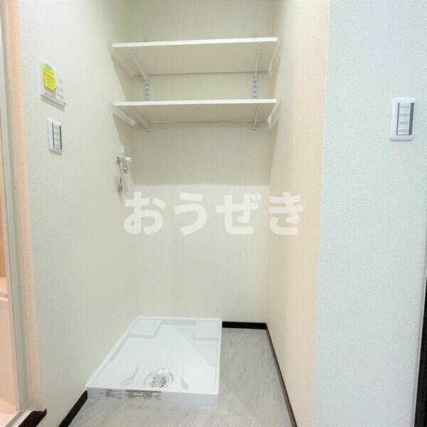 足立区保塚町のアパートの収納