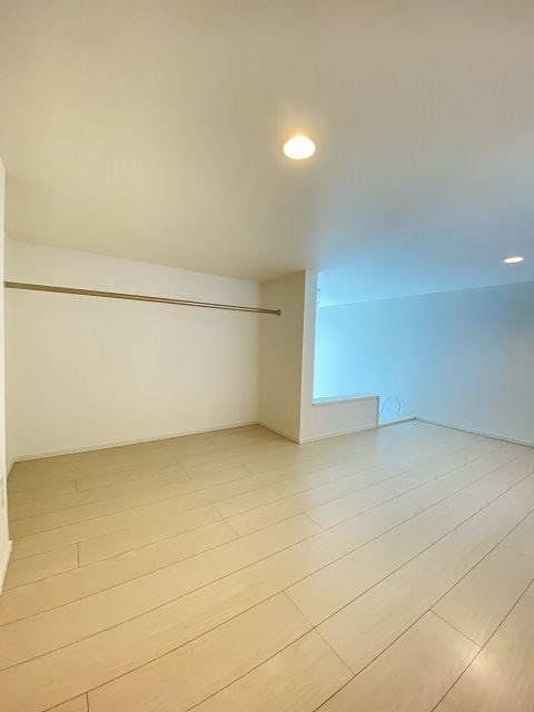尼崎市東本町１丁目のアパートの寝室|落ち着いた色調の寝室です