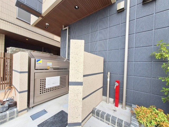プランドール本八幡のその他共用部分|★敷地内ごみストッカー★