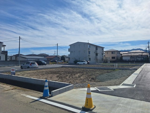 高崎市吉井町本郷1期全4区画の外観