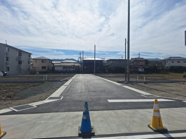 高崎市吉井町本郷1期全4区画の外観