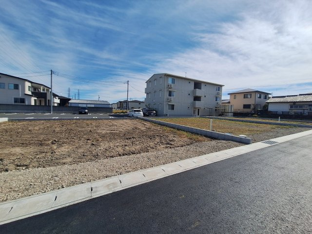 高崎市吉井町本郷1期全4区画の外観