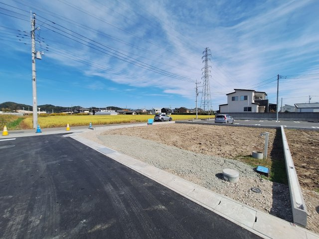 高崎市吉井町本郷1期全4区画の外観