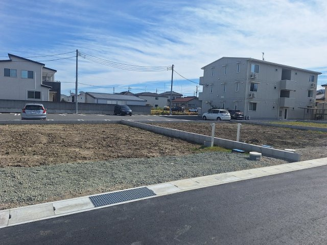 高崎市吉井町本郷1期全4区画の外観
