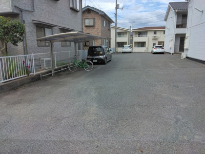 【その他共用部分】 | コーポ飛鳥B | 屋根付き駐輪場