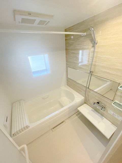 Ｄｕｅ　Ｗｅｓｔ　Ａｚａｂｕ　Ｈｏｕｓｅの浴室|★追焚機能　浴室乾燥機付きのバスルーム★