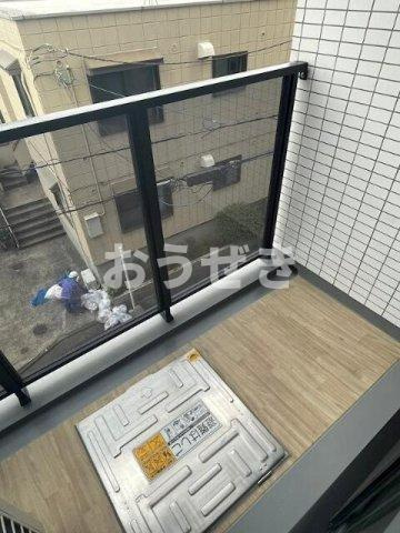 足立区西新井本町２丁目の賃貸マンションのバルコニー