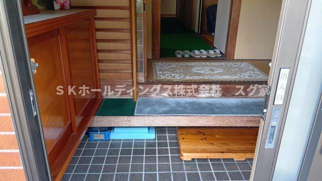 綾部市神宮寺町中古住宅の玄関
