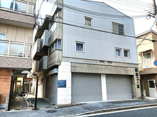 尼崎市西難波町３丁目の店舗事務所の外観