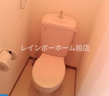 特典：仲介手数料が50％OFFです‼のトイレ|コンパクトで使いやすいトイレです