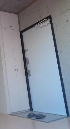 リシェス北千住の玄関