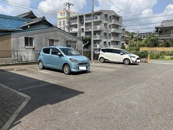Grand　Ciel　A棟の駐車場