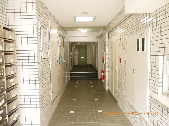 【その他共用部分】 | トップ板橋第２ | 清潔感と歓迎感があるエントランスホールとなります。