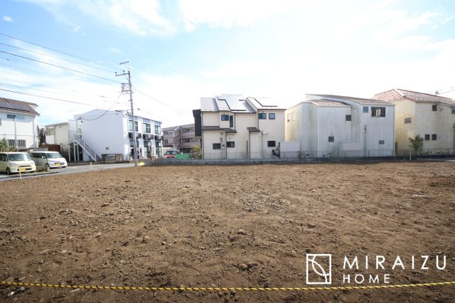 【前面道路含む現地写真】 | ＼静かな環境で落ち着いた暮らしをご希望のお客様／広さと価格のバランスの良いマイホーム！近隣施設にも恵まれ立地！詳細、ご見学希望・資料請求ミライズホームお気軽にお問合せ下さい♪