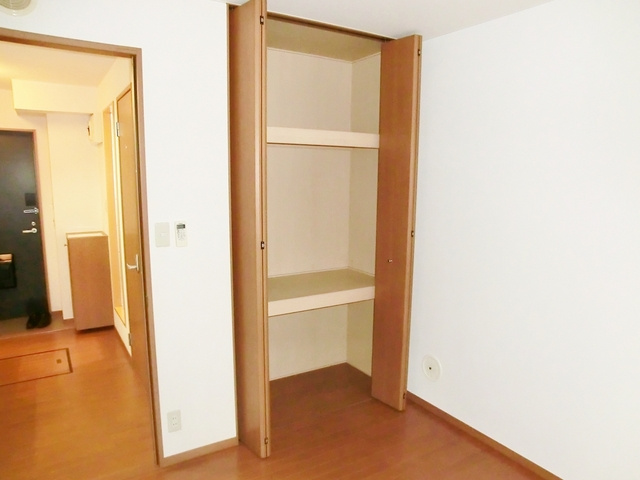 プラザクリヴィアの収納|収納たっぷりの居室です！