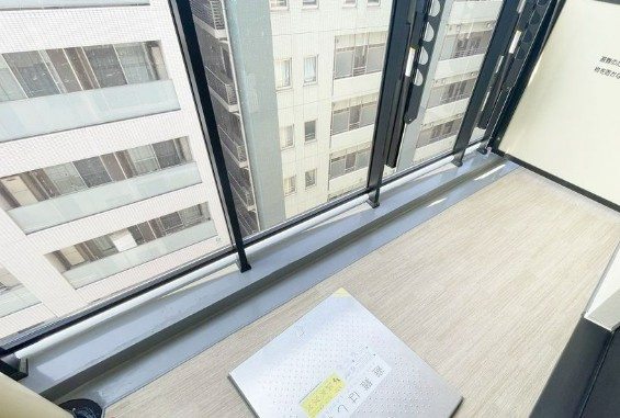 中央区日本橋馬喰町１丁目の賃貸マンションのバルコニー