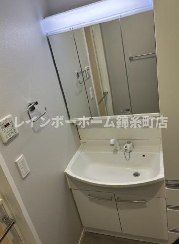 アーバングランデ市川の独立洗面台