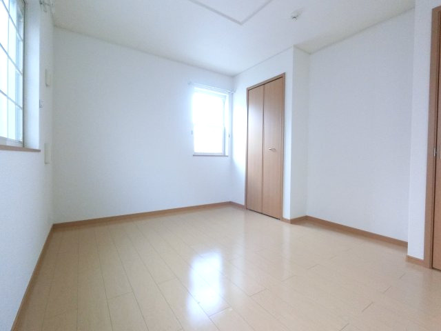 【寝室】