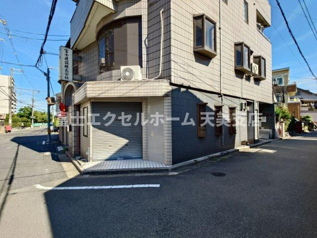 シャトー富士の外観