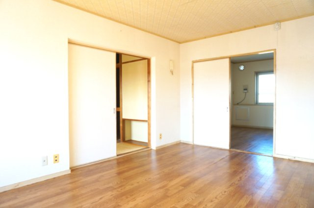 名谷14団地57号棟の洋室|洋室約9帖です