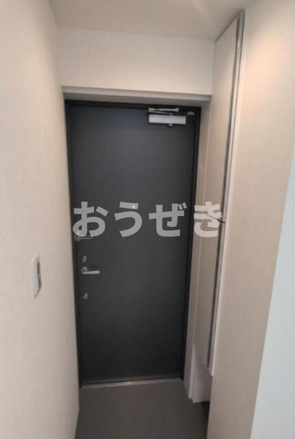足立区千住５丁目の賃貸マンションの玄関