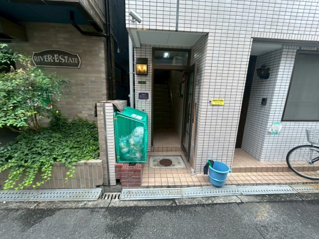 ハイマート豊新のエントランス