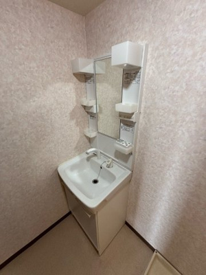 【洗面所】 | シャルロッテ多摩川 | 忙しい朝には欠かせない洗面所です