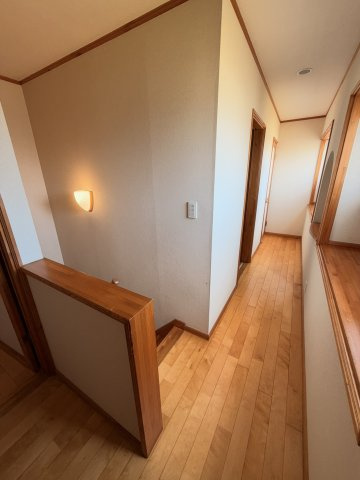 鶴ヶ島市新町4丁目中古戸建の内装|2階ホール