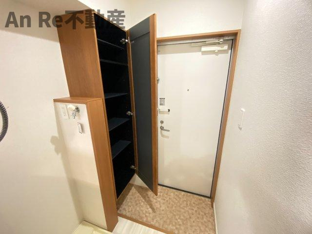 アネックス東川口の玄関