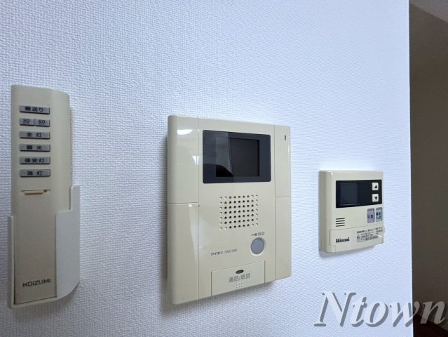 【セキュリティ】 | アイボリー | モニター付きインターフォンです