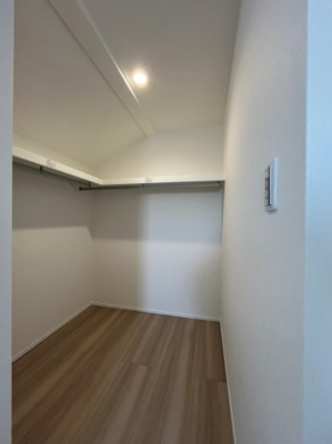 【収納】 | ひよどり台２丁目　新築戸建 | ウォークインクローゼットがあるのでたくさん収納できます。