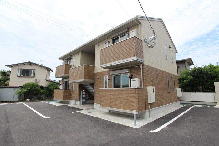 熊本市中央区出水６丁目のアパートの外観