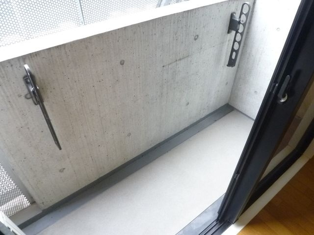 Ｍ－ＡＺＡＢＵＪＵＢＡＮのバルコニー